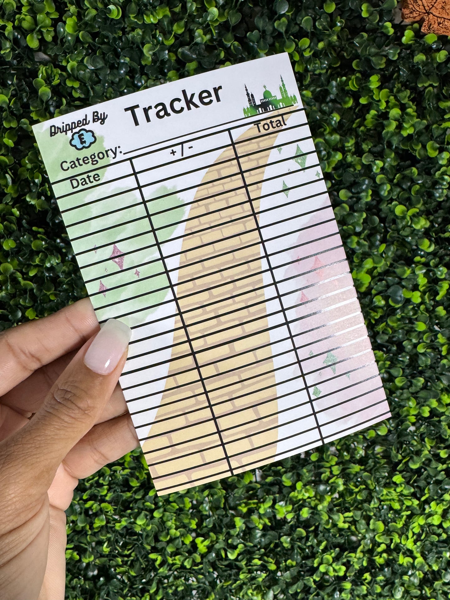 WICKED SAVINGS CHALLENGES AND TRACKER SET