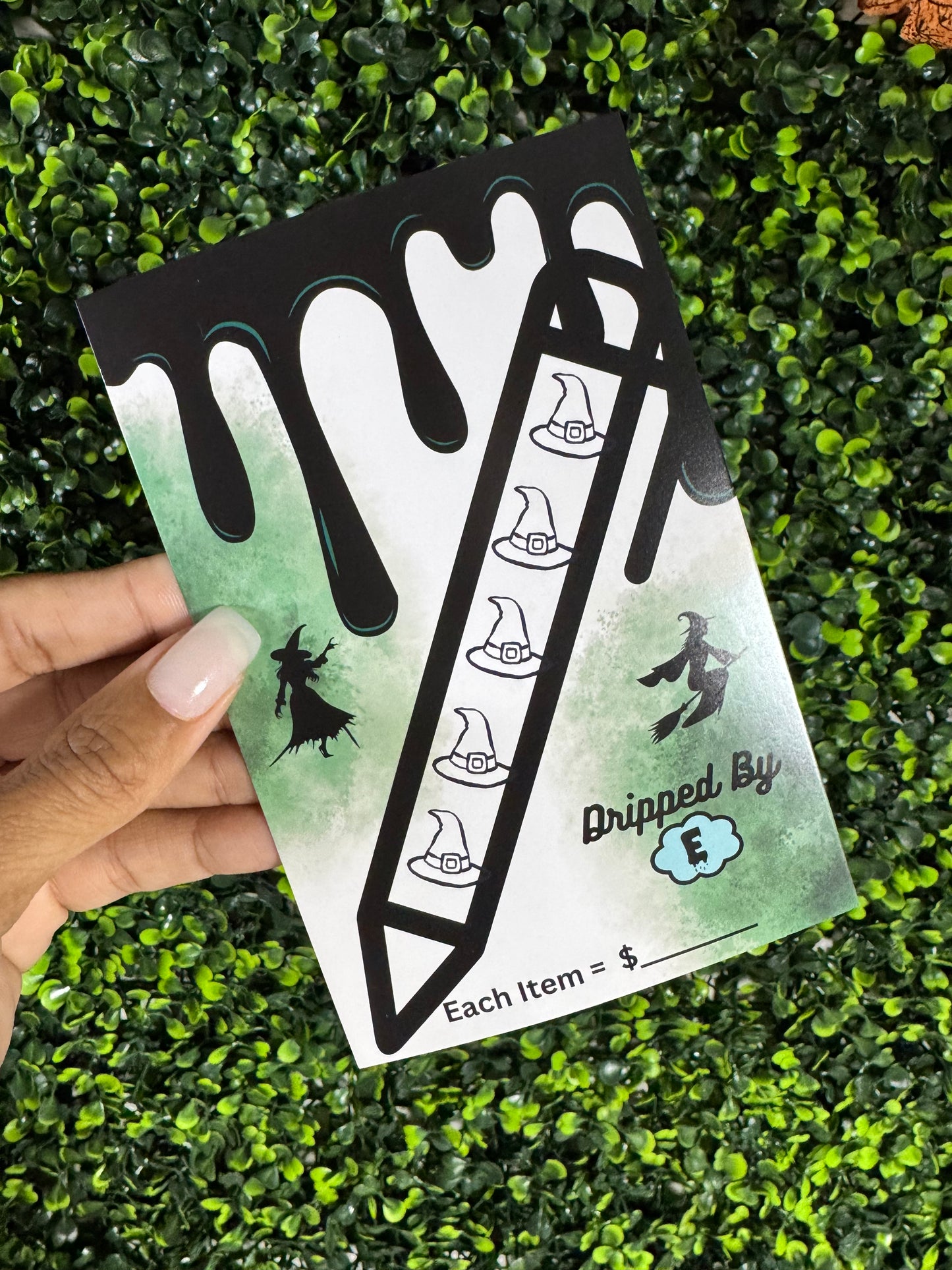 WICKED SAVINGS CHALLENGES AND TRACKER SET